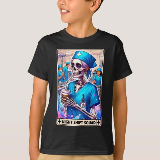 Skeleton Funny Tarot Kaart Night Shift Squad Hallo T-shirt (Voorkant)
