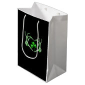 Skeleton Hand Heart Shamrock St Patricks Day Paddy Medium Cadeauzakje (Voorkant Gekanteld)