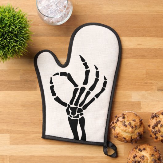 Skeleton Hand OK Teken Gotisch Halloween Koken Ovenwant (Top down)