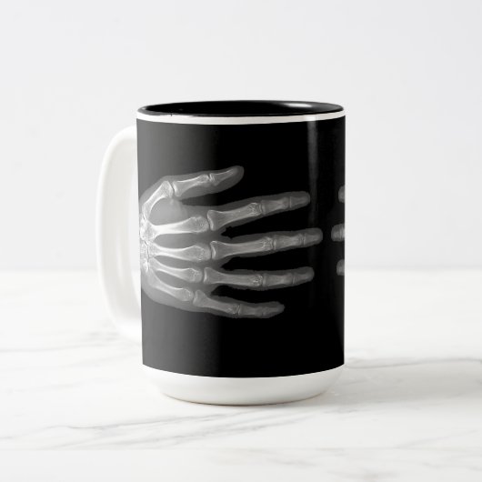 Skeleton Hand X-Ray Tweekleurige Koffiemok (Voorkant links)