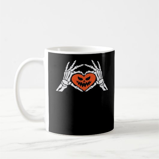 Skeleton Hands Een Spooky Halloween Heart Classic Koffiemok (Links)
