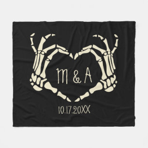 Skeleton Hands Heart Shape Custom Wedding Fleece Deken