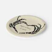 Skeleton Hands Heart Shape Custom Wedding Papieren Bordje (Gekanteld)