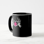 Skeleton Hands Heart Sign Funny Pickle Valentijns Mok (Voorkant links)
