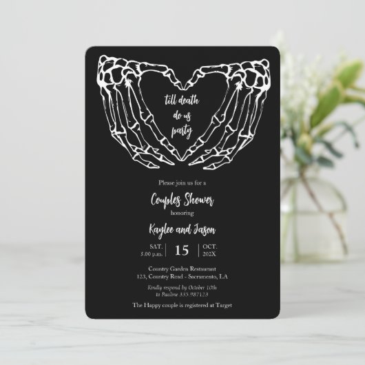 Skeleton Hands Herfst Couples Shower Invitation Kaart (Staand voorkant)