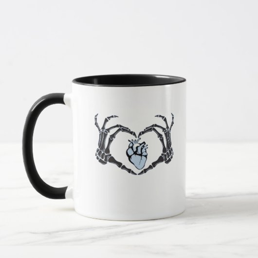 Skeleton Heart Hands Classic Design voor Halloween Mok (Links)