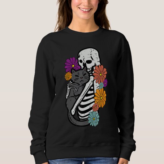 Skeleton Hugging Black Cat Flowers Halloween Women Trui (Voorkant)