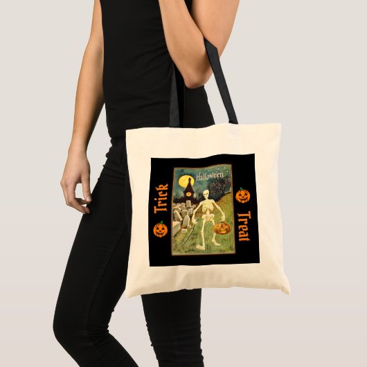 Skeleton in Graveyard Trick or treat Bag Tote Bag (Voorkant (product))