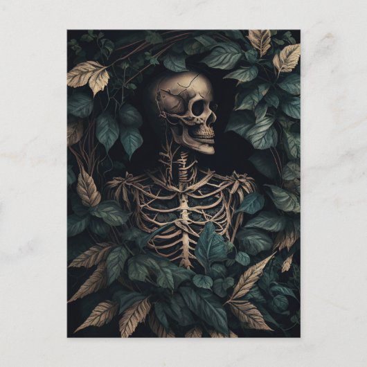 Skeleton in the green leaves briefkaart (Voorkant)