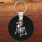Skeleton Messy Bun Coffee Drinking Halloween Costu Sleutelhanger (Voorkant)
