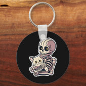 Skeleton met een Shirt van een kat Lazy Halloween  Sleutelhanger (Voorkant)