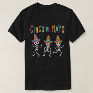 Skeleton met Pet Funny Cinco de Mayo T-shirt