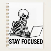 Skeleton op laptop – Blijf gefocust Planner (Voorkant)