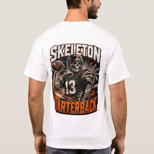 Skeleton Quarterback Halloween Voetbal Kunst T-shirt (Achterkant)