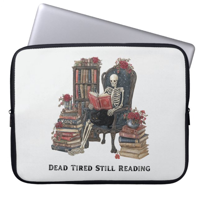 Skeleton Reading Laptoptas – Gothic Book Lover Laptop Sleeve (Voorkant)