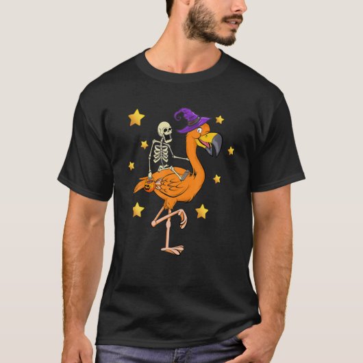 Skeleton Riding Flamingo Funny Halloween 2021 T-shirt (Voorkant)