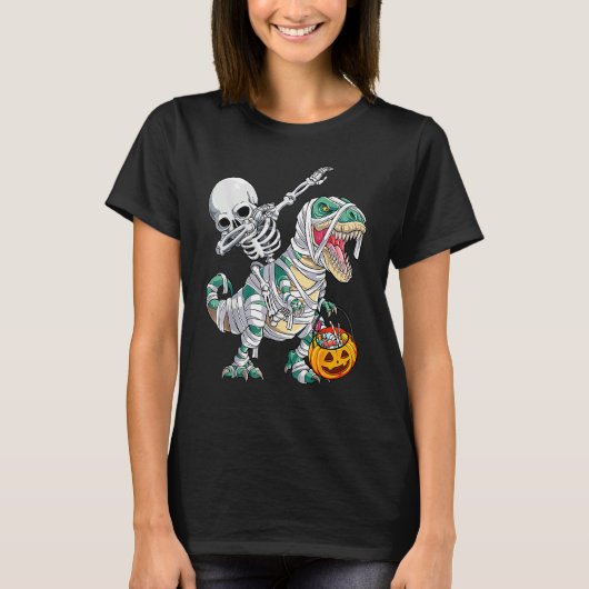 Skeleton Riding Mummy Dinosaur Rex Halloween Pump T-shirt (Voorkant)