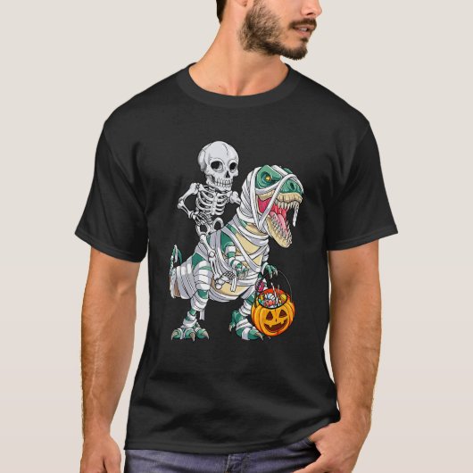 Skeleton Riding Mummy Dinosaur rex Halloween Pump T-shirt (Voorkant)