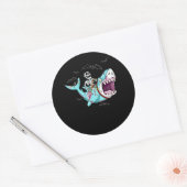 Skeleton Riding Zombie Shark Funny Halloween Gift Ronde Sticker (Envelop)