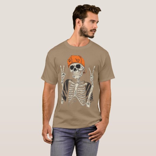 Skeleton Rocker Hat Skater Cool Punk Rock Hallowee T-shirt (Voorkant volledig)