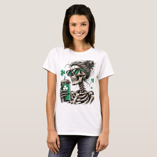 Skeleton Shamrock Sipper Shirt (Voorkant volledig)