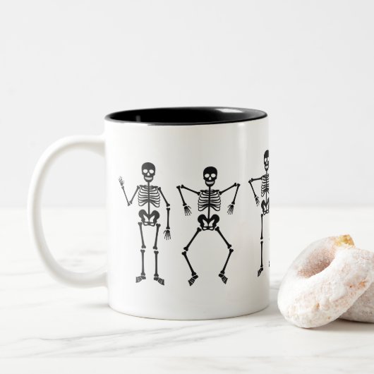 Skeleton Silhouette Halloween Mok (Met donut)