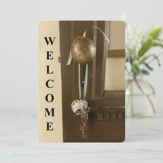 Skeleton Sleutel & Deur Antiek Housewarming Uitnod Kaart (Staand voorkant)