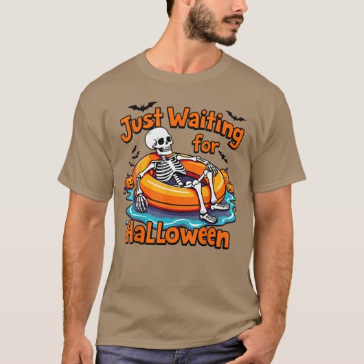 Skeleton spooky vibe summer funny just waiting for t-shirt (Voorkant)