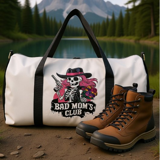 Skeleton Styling With a Gun Plunjezak