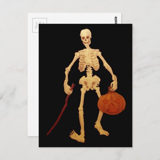 Skeleton terwijl u een stekker en pompoen vasthou Briefkaart (Voorkant / Achterkant)