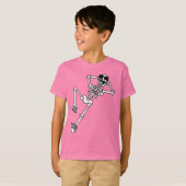 Skeleton with sunglasses resting. t-shirt (Voorkant volledig)