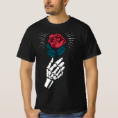 Skeleton's Embrace: De Rozen Streewear T-shirt (Voorkant)