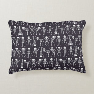 Skeletsilhouettes naadloos patroon voor hallowiet accent kussen