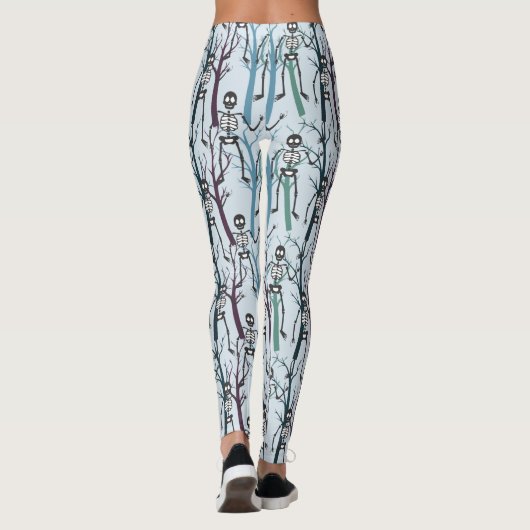 Skeletten en dode bomen op blauw leggings (Achterkant)