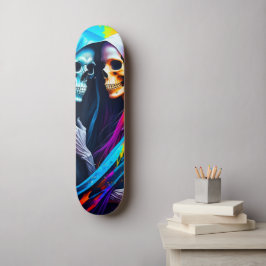 Skeletten gewikkeld in een regenboog persoonlijk skateboard