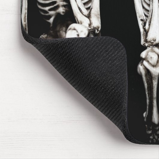 Skeletten horen geen aambeeld, zien geen aambeeld, muismat (Hoek)