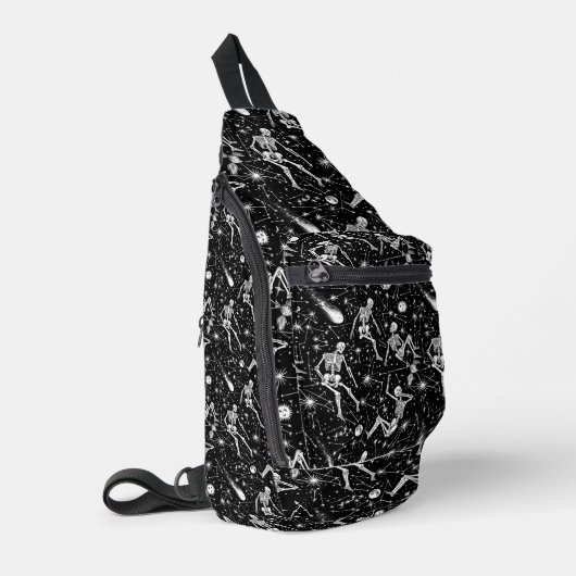 Skeletten in de ruimte achtergrond sling bag (Linkerhoek)