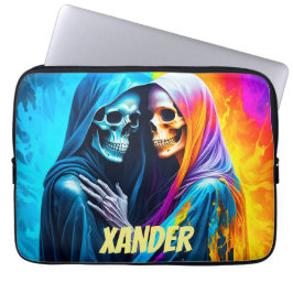Skeletten verpakt in een regenboog gepersonaliseer laptop sleeve