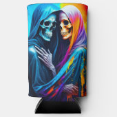 Skeletten verpakt in een regenboog seltzer blikjeskoeler (Voorkant)