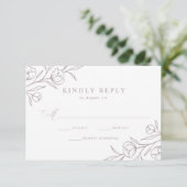 Sketched Floral Dusty Paars Wedding RSVP Kaartje (Staand voorkant)
