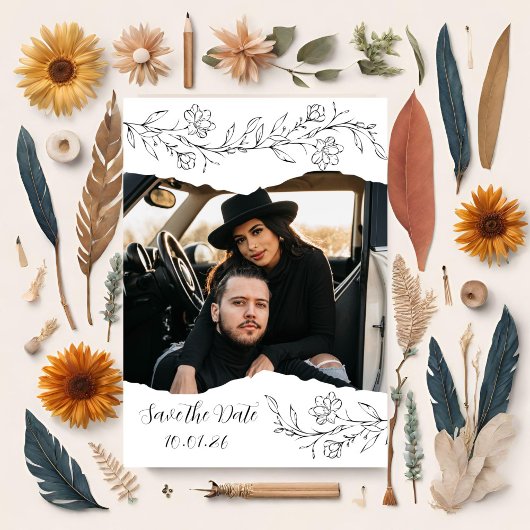 Sketchy Flowers en Geript Papier Opslagdatum Kaart