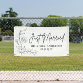 Sketchy Flowers Just Married Car Banner (Insitu)