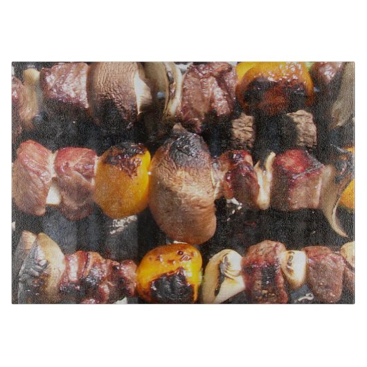 Skewered Kabobs op Barbecue Grill Snijplank (Voorkant)