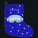 Ski Goggles met bergreflectie gepersonaliseerd Grote Kerstsok<br><div class="desc">Ski Goggles met berdenreflectie. Skibril en Snowflake Pattern op blauwe achtergrond. Speelbare sport winter design.</div>