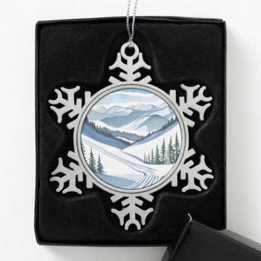 Ski Mountain Waterverf Tin Sneeuwvlok Ornament (Kistje)