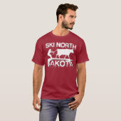 Ski North Dakota State Koe Lover Farmer Skiing T-shirt (Voorkant volledig)