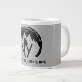 Skiend ongeval komt snel goed grote koffiekop (Voorkant rechts)