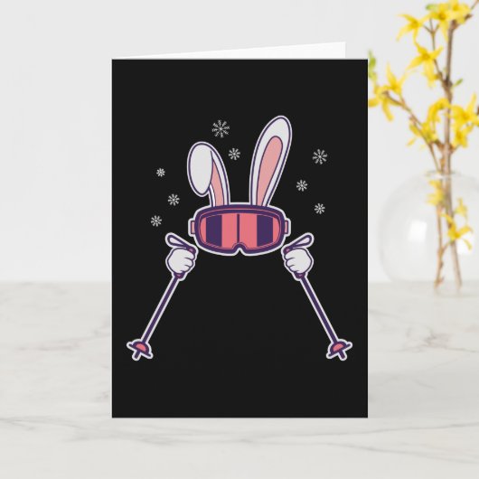Skiende konijn met skistenpolen en skibrillen kaart (Gele Bloem)