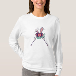 Skiende konijn met skistenpolen en skibrillen t-shirt