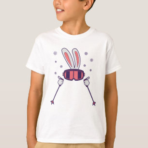 Skiende konijn met skistenpolen en skibrillen t-shirt